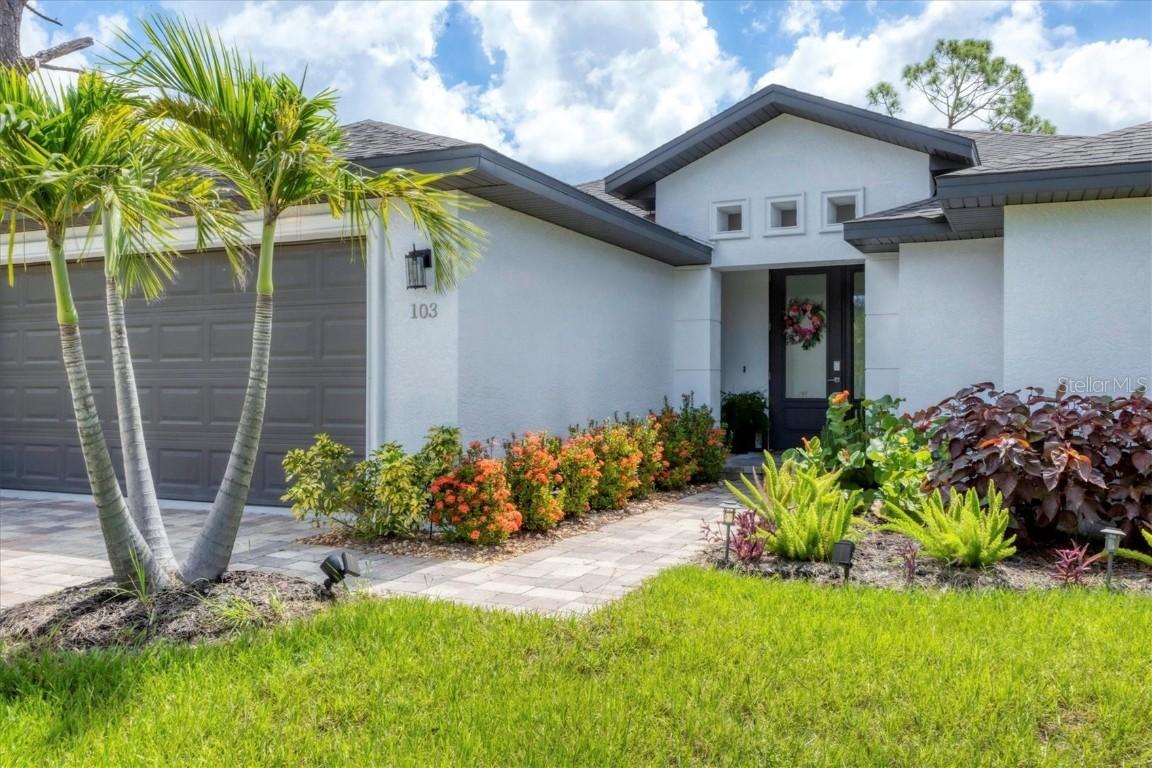 103 Gem Ct., Rotonda West, FL 33947