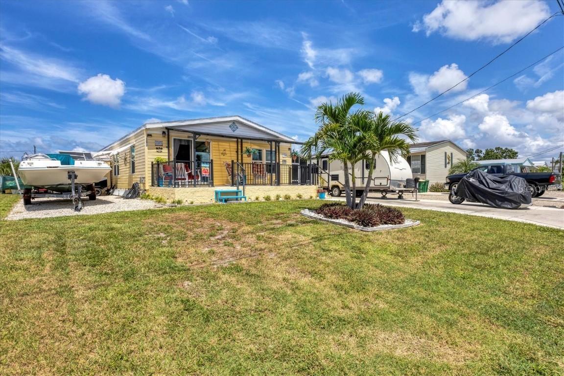 1272 Seagull Dr., Englewood, FL 34224