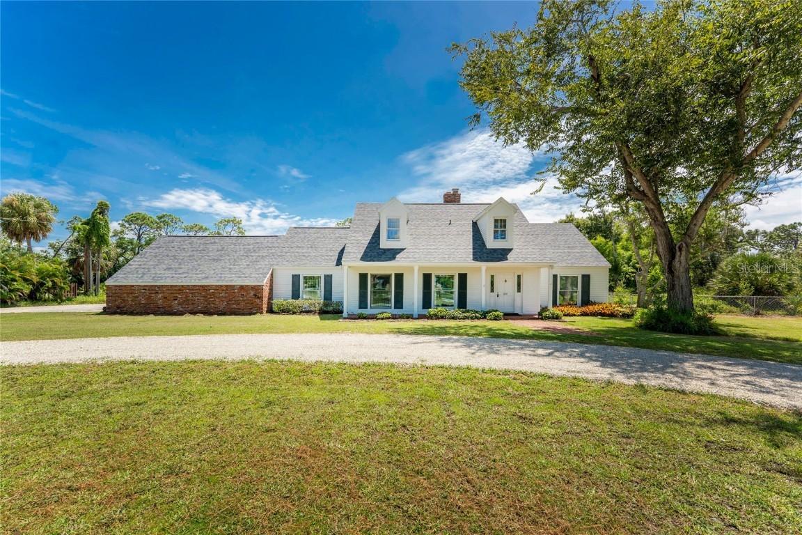 1120 Larchmont Dr., Englewood, FL 34223