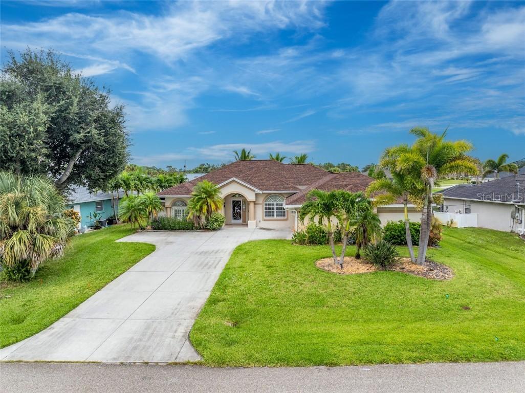 138 Broadmoor Ln., Rotonda West, FL 33947