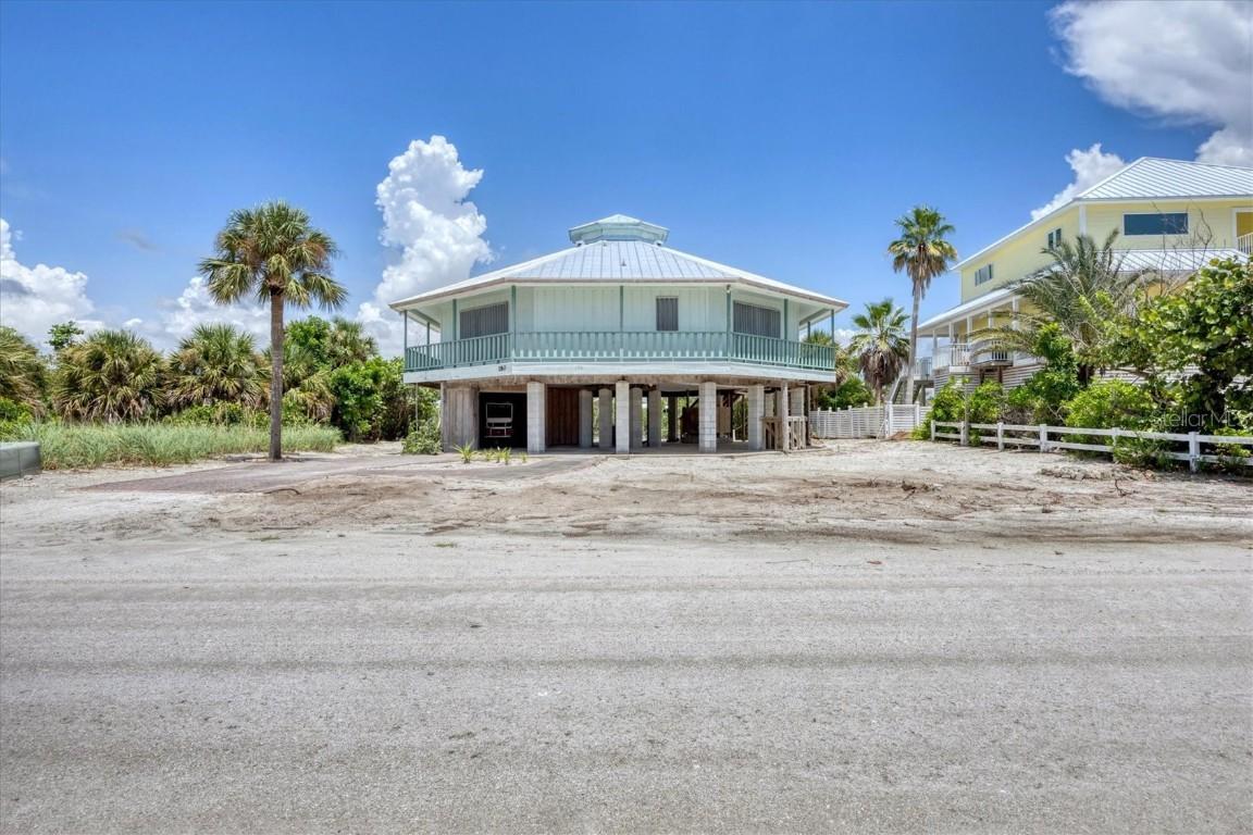 180 Bocilla Dr., Placida, FL 33946
