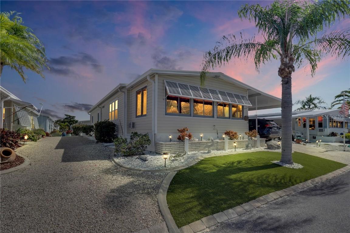 4 N Flora Vista St., Englewood, FL 34223