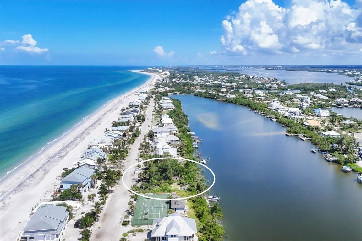 208 S Gulf Blvd., Placida, FL 33946