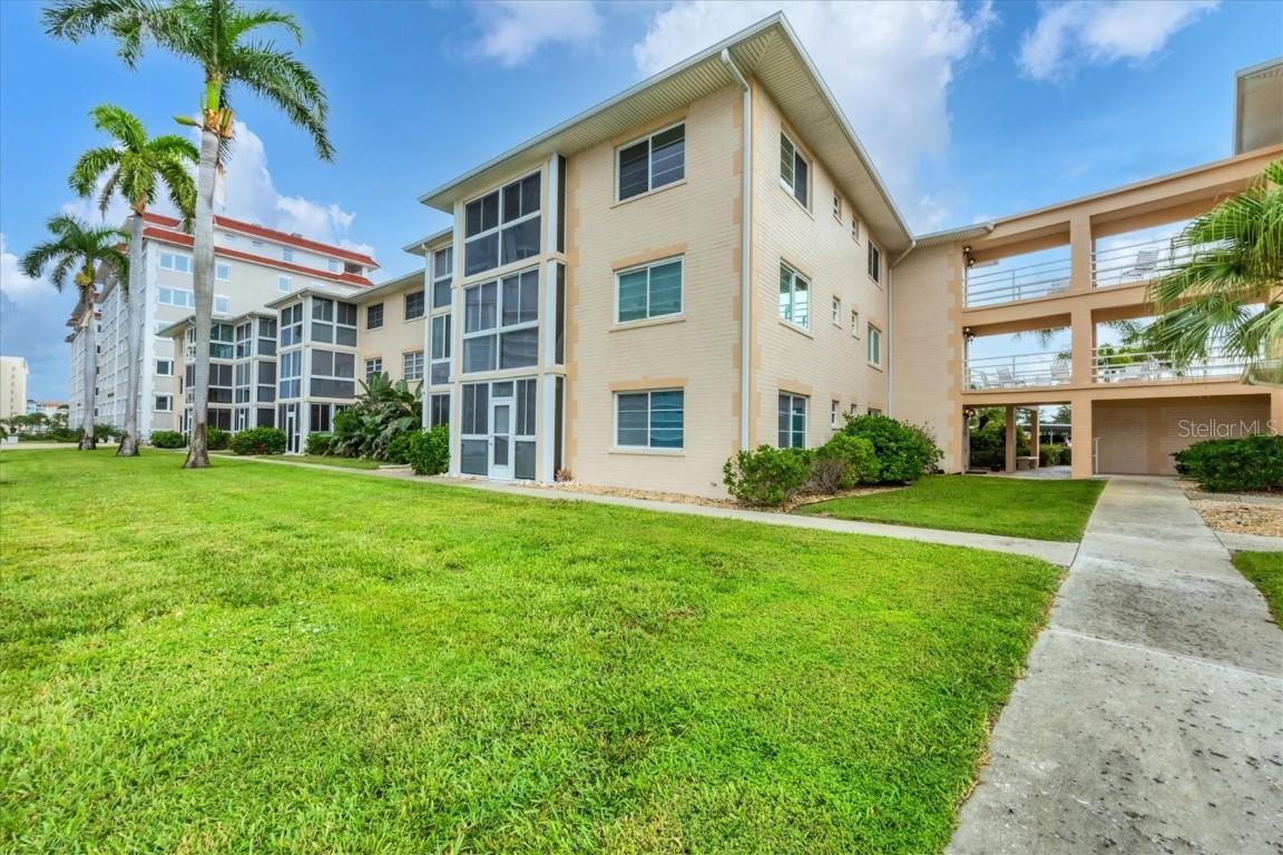 200 The Esplanade South #B20, Venice, FL 34285
