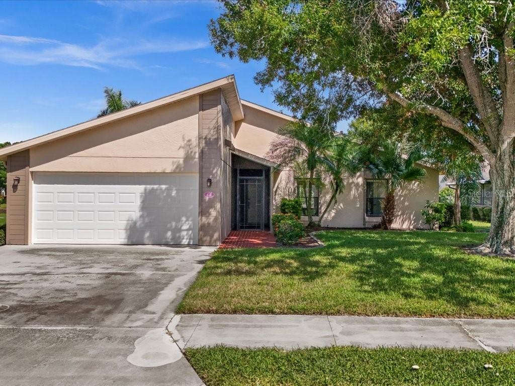 411 Cypress Forest Dr., Englewood, FL 34223