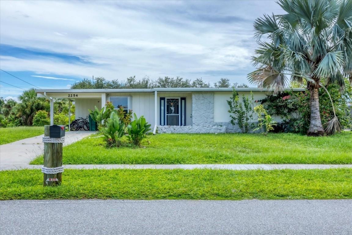 2254 Hayworth Rd., Port Charlotte, FL 33952