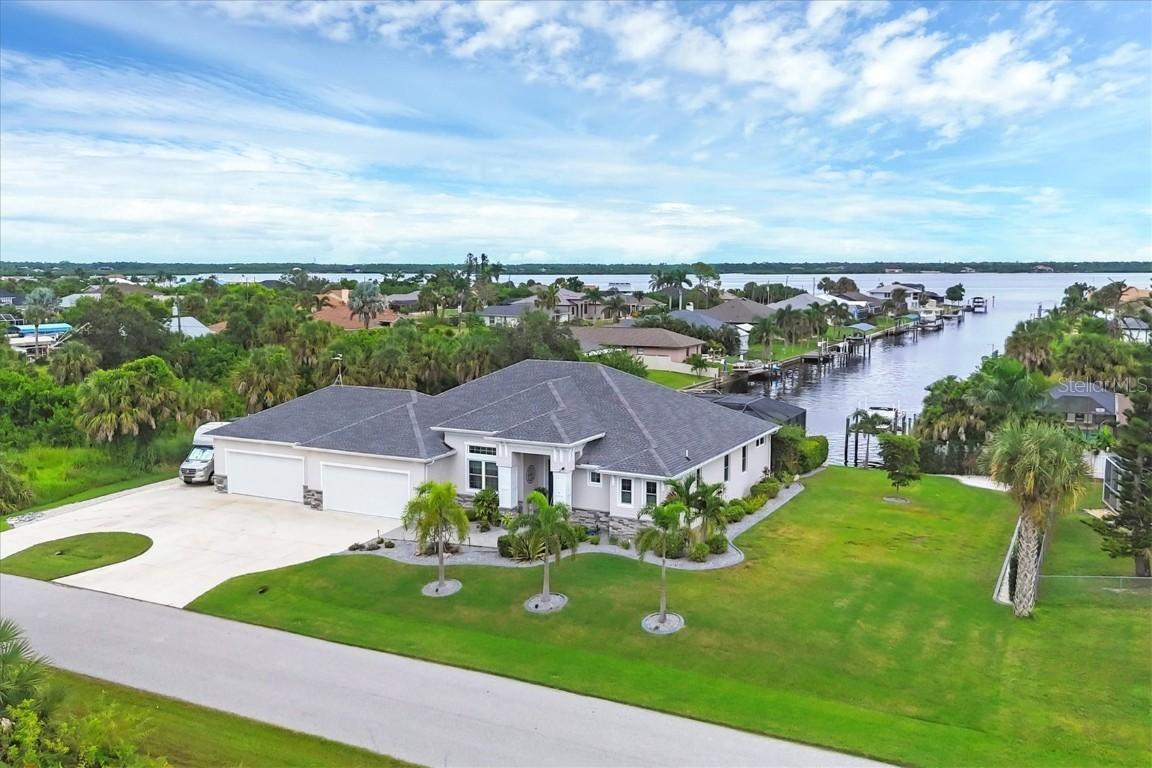 2998 Montgomery Dr., Port Charlotte, FL 33981
