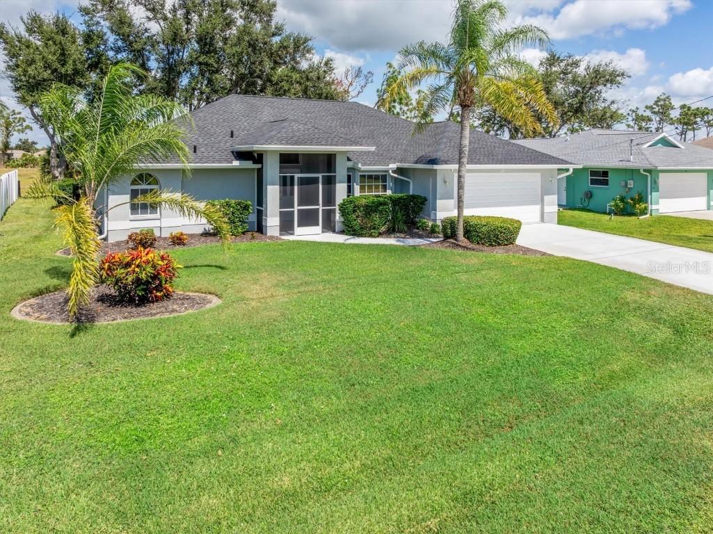 10 Sportsman Pl., Rotonda West, FL 33947