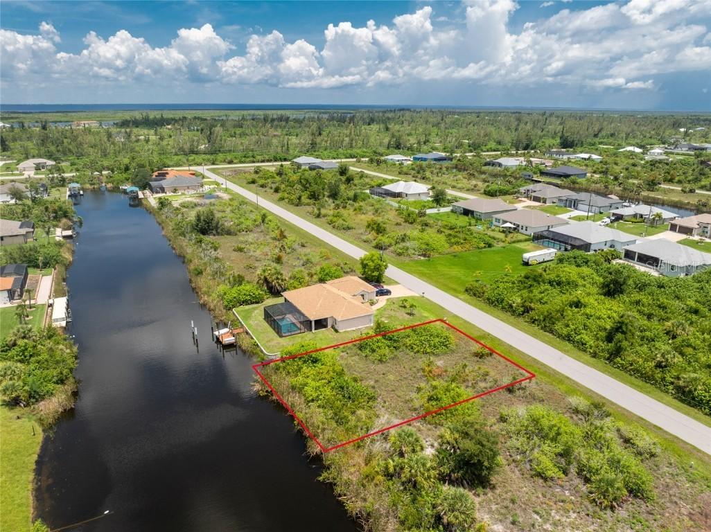 15610 Applewhite Cir., Port Charlotte, FL 33981