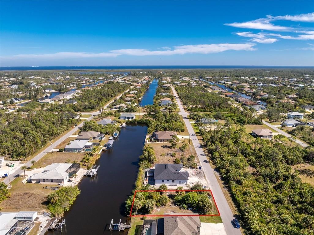 15056 Hennipen Cir., Port Charlotte, FL 33981