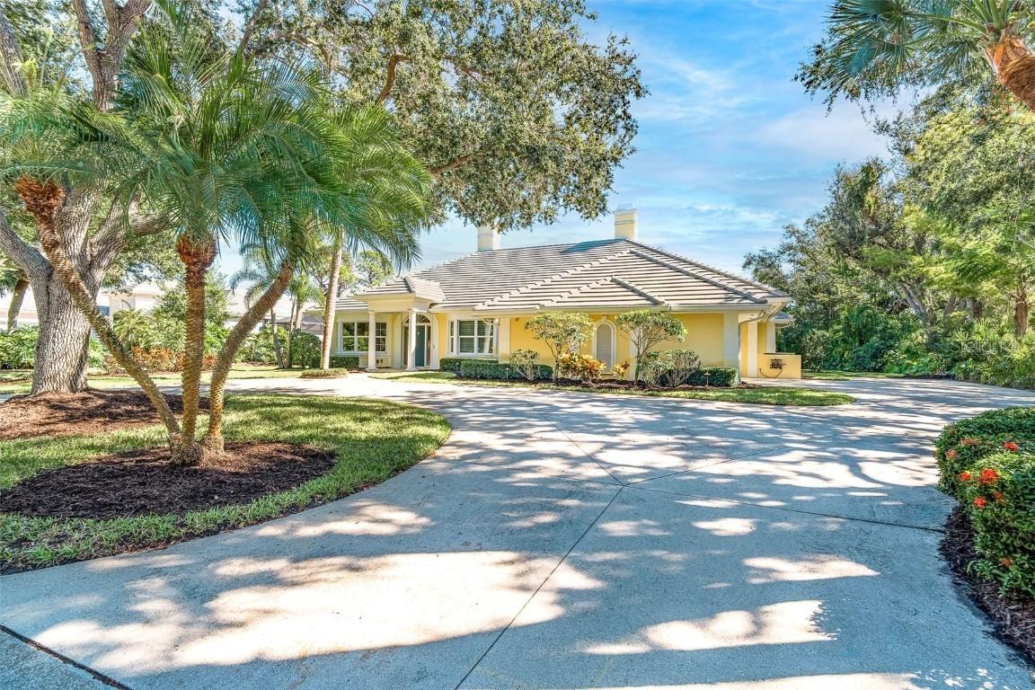 1 N Cayman Isles Blvd., Englewood, FL 34223