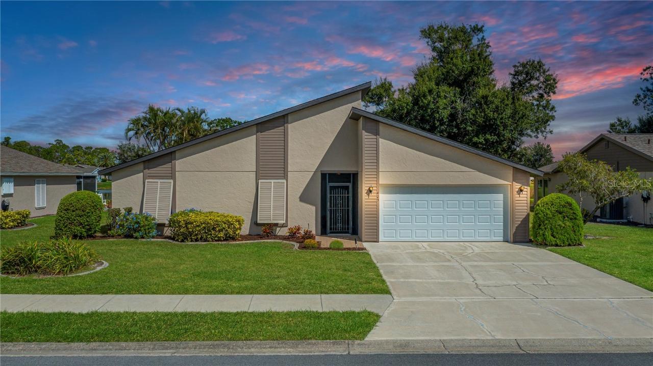 425 Cypress Forest Dr., Englewood, FL 34223