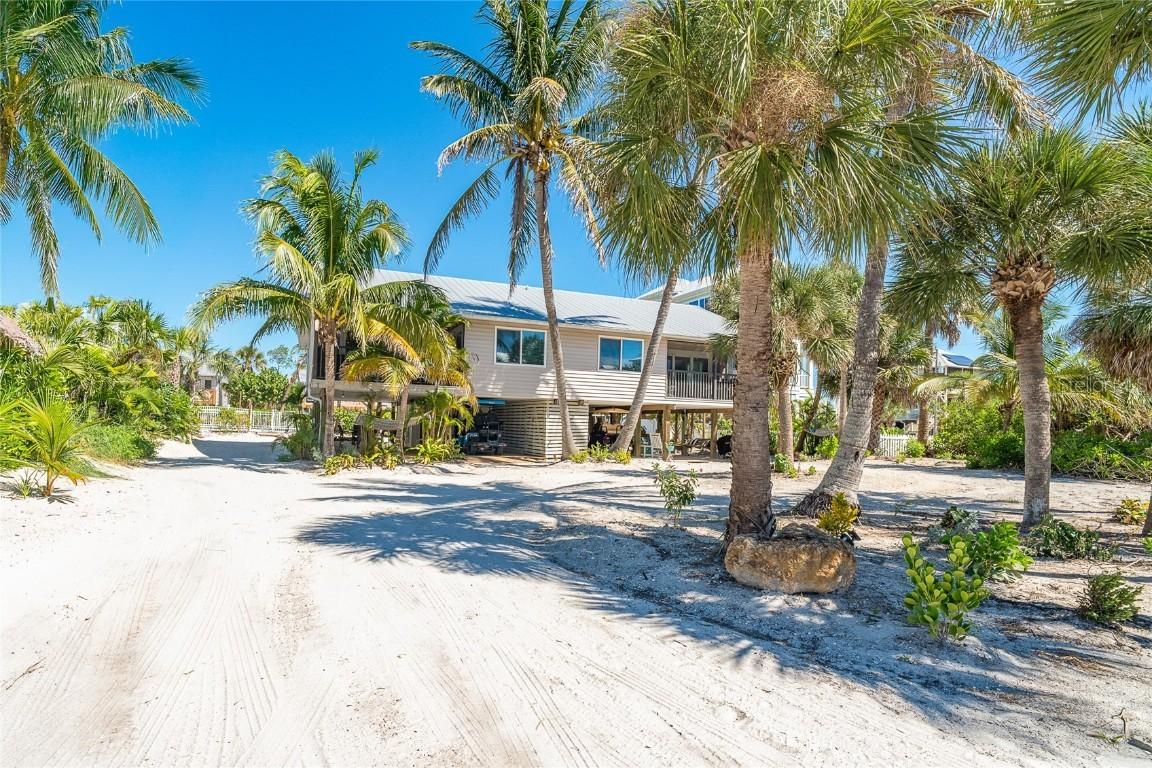 170 N Gulf Blvd. #3, Placida, FL 33946