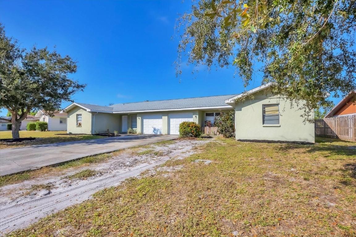 670 and 672 Harvey St., Englewood, FL 34223