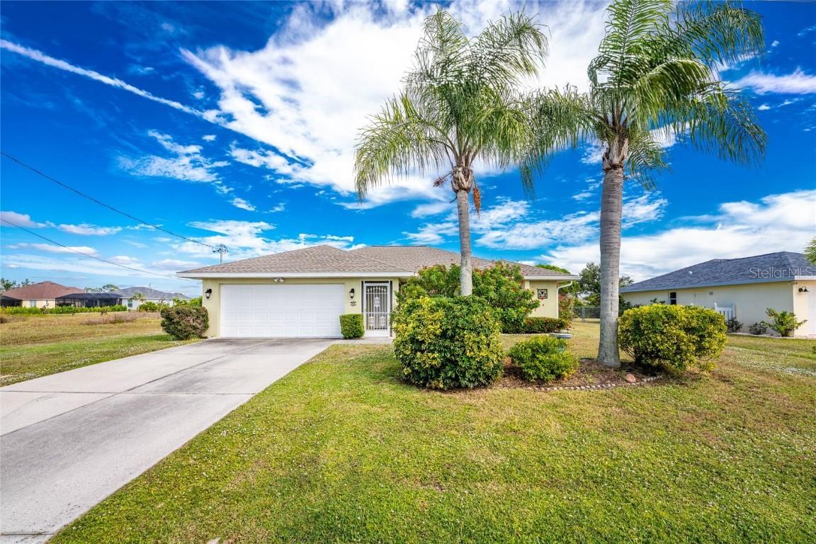 185 Mariner Ln., Rotonda West, FL 33947