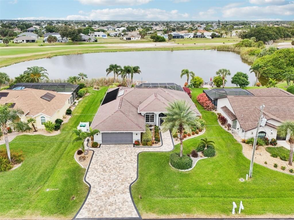 13 Clubhouse Rd., Rotonda West, FL 33947