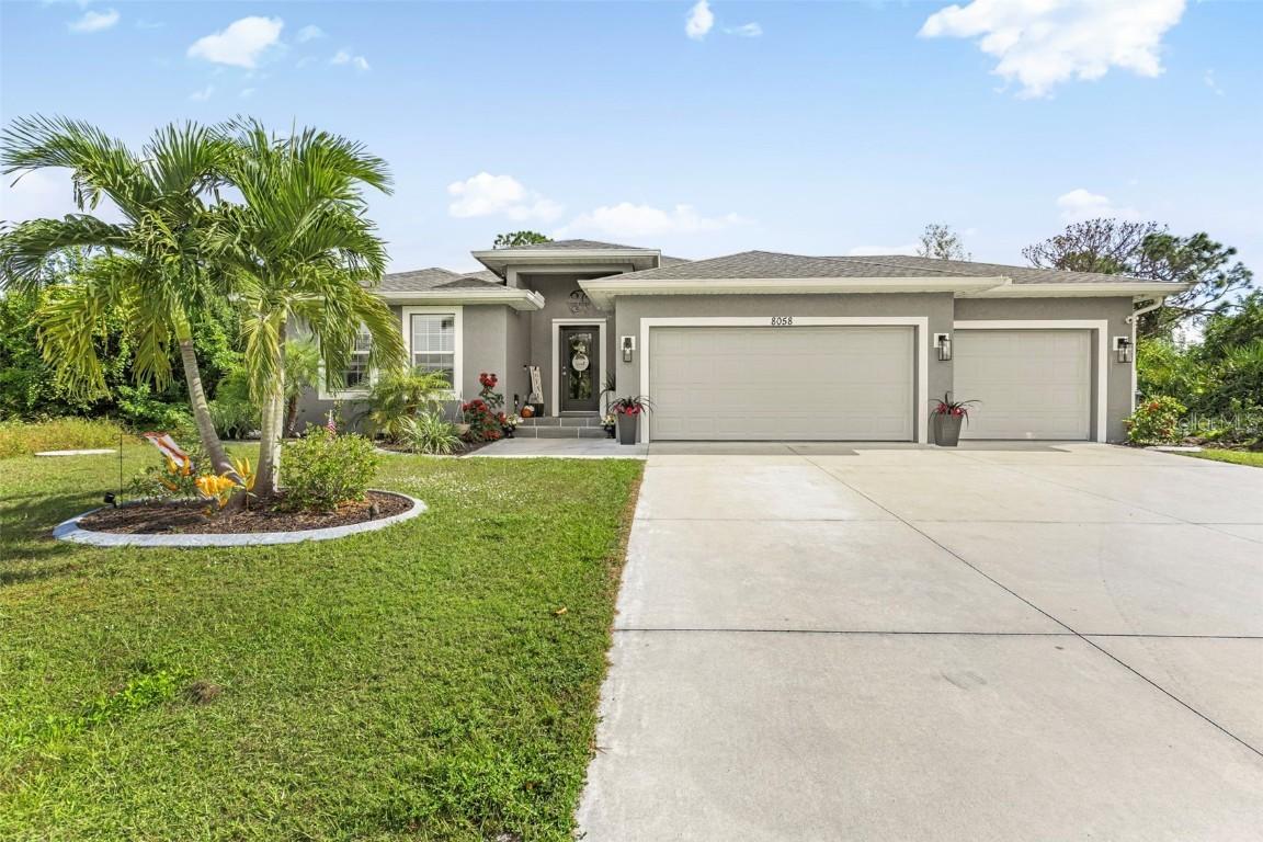 8058 Dimstead St., Port Charlotte, FL 33981
