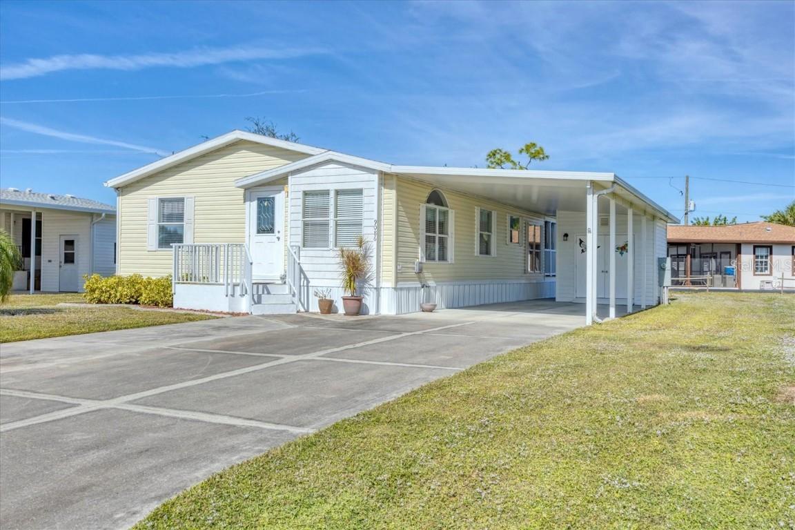 9086 Pinehaven Way, Englewood, FL 34224