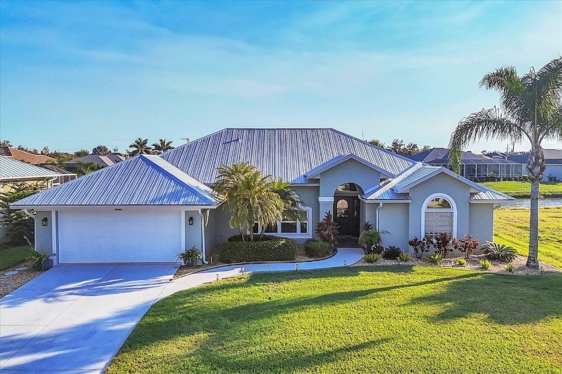 126 White Marsh Ln., Rotonda West, FL 33947