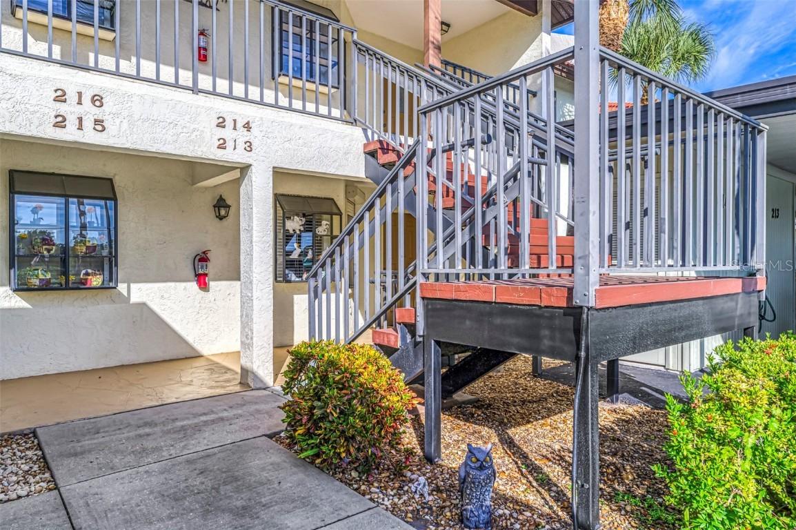 213 Pine Hollow Dr., Englewood, FL 34223