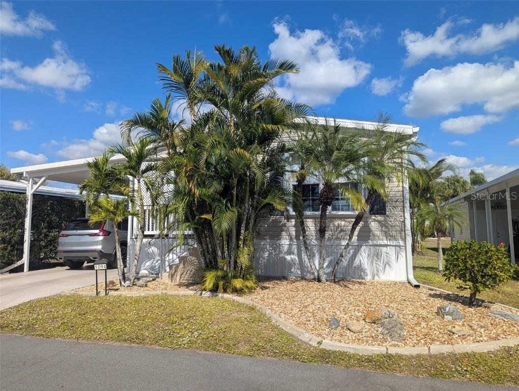 2100 Kings Hwy #1094, Port Charlotte, FL 33980