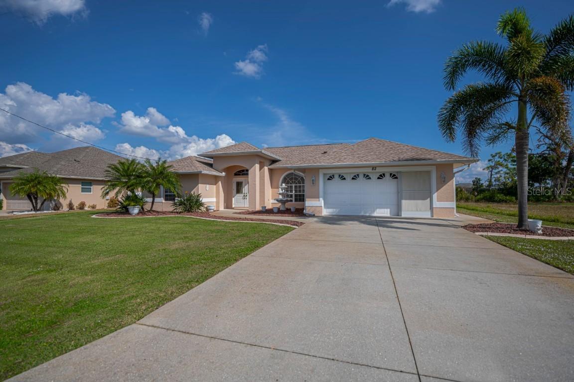 82 Pinehurst Pl., Rotonda West, FL 33947