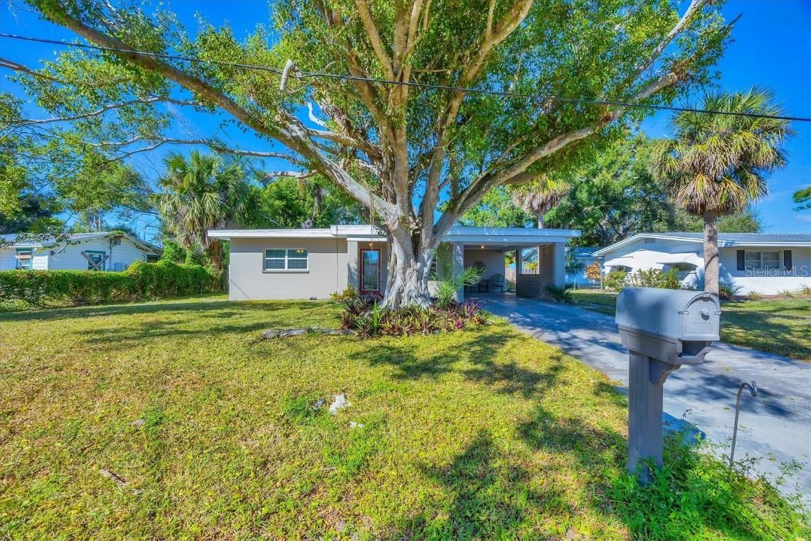 200 Sago Ln., Nokomis, FL 34275