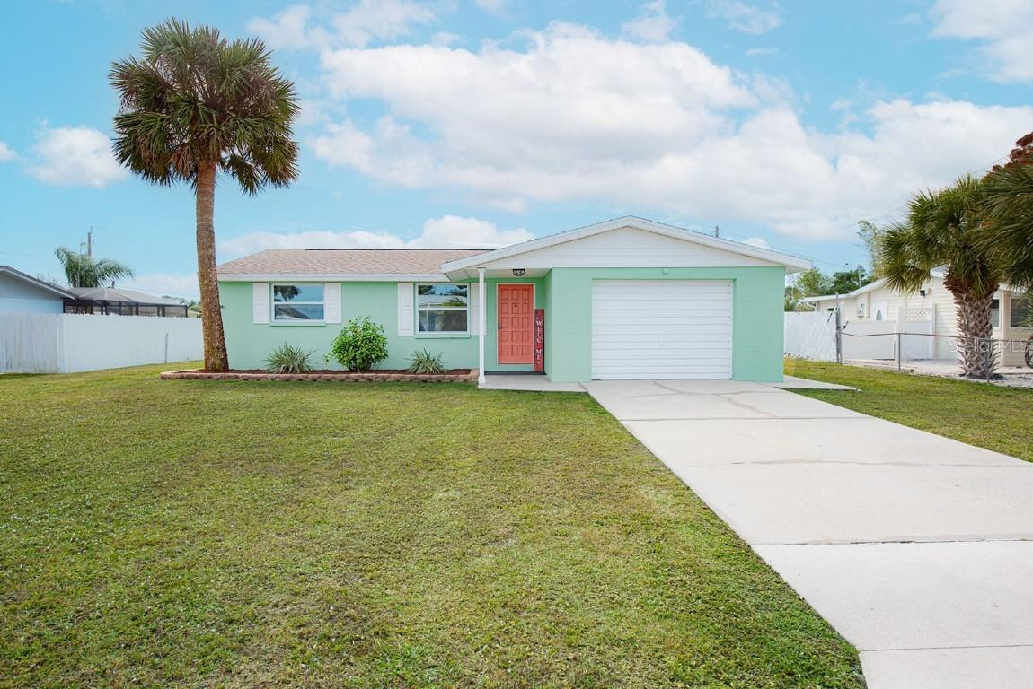857 E 3rd St., Englewood, FL 34223