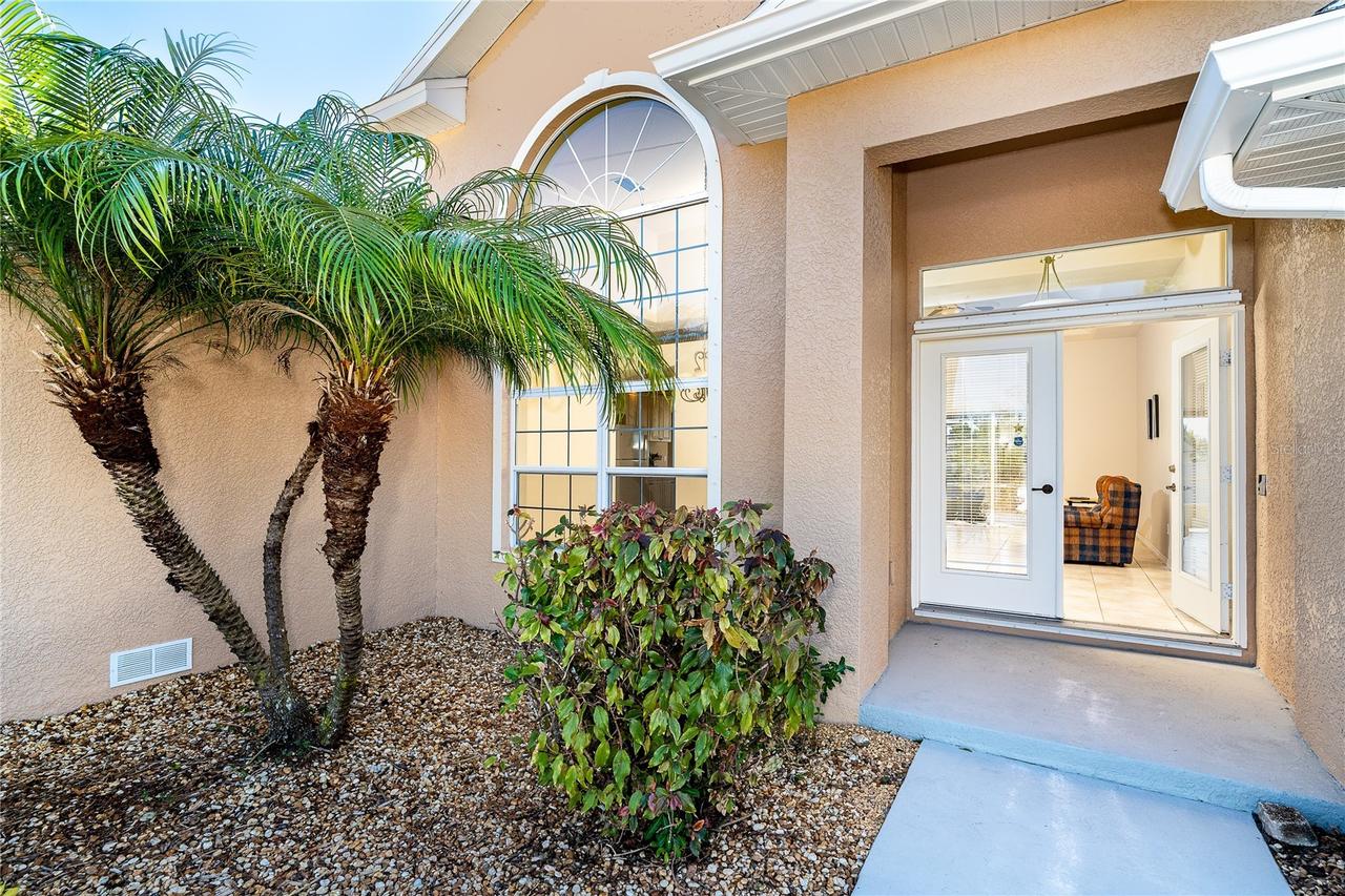 521 Grove Ave., Port Charlotte, FL 33952