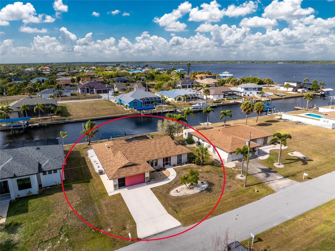 2515 Dixon Ter., Port Charlotte, FL 33981