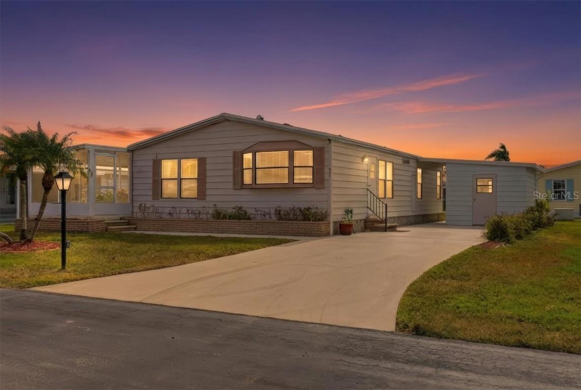 605 Iglesia Dr., North Port, FL 34287