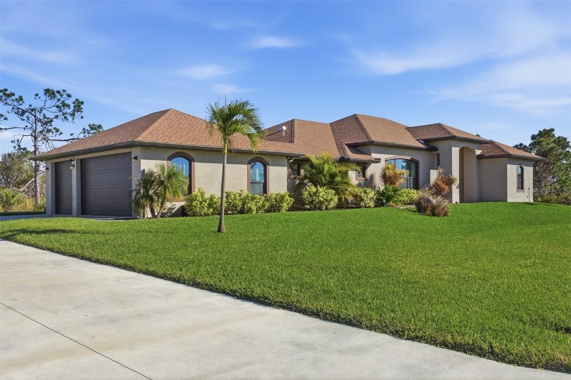 5 Aye Ct., Placida, FL 33946