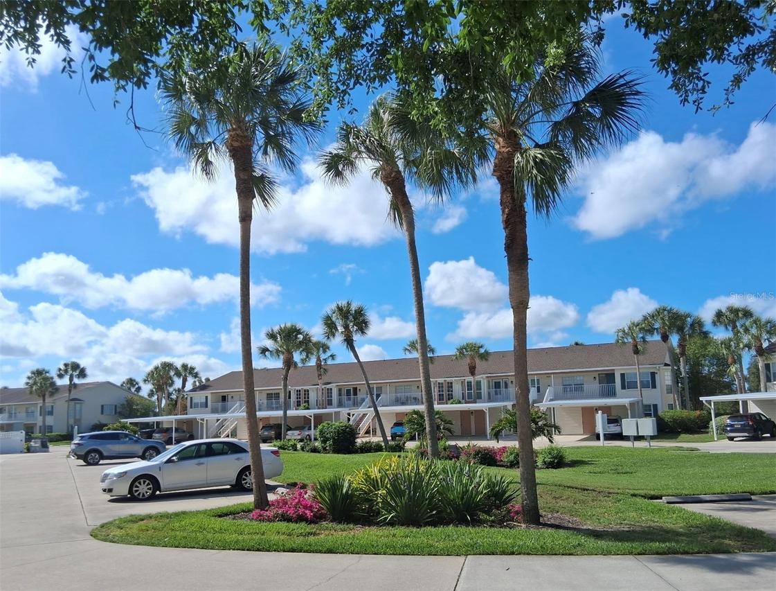 202 Silver Lake Dr. #203, Venice, FL 34292