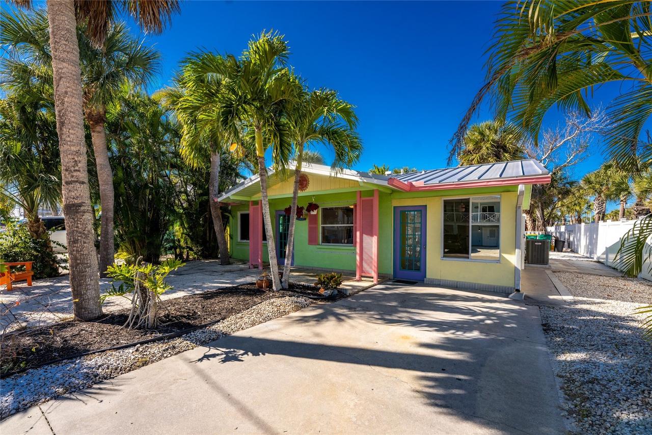 90 Wilhelm Dr., Englewood, FL 34223