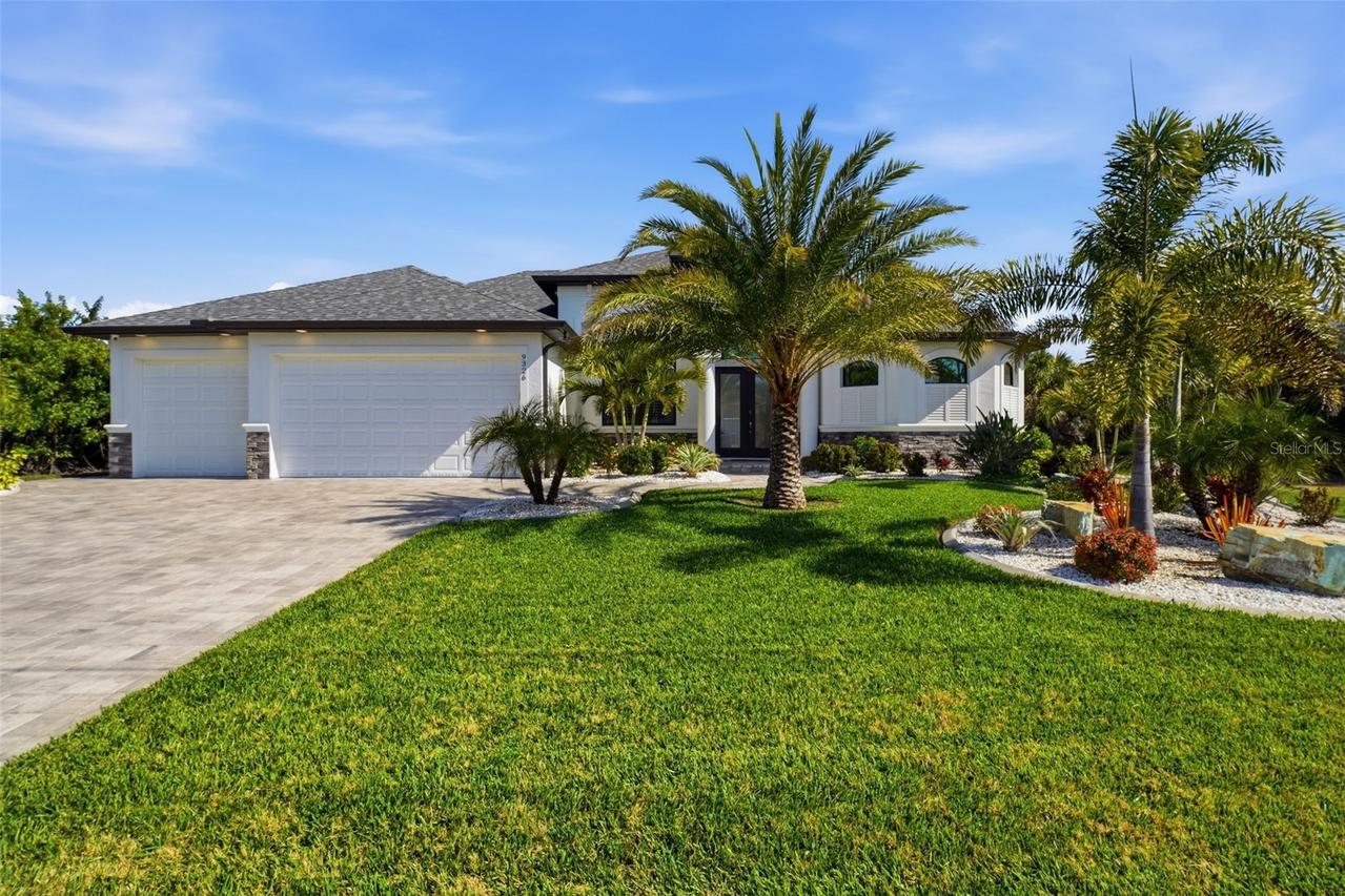 9326 Panama Cir., Port Charlotte, FL 33981