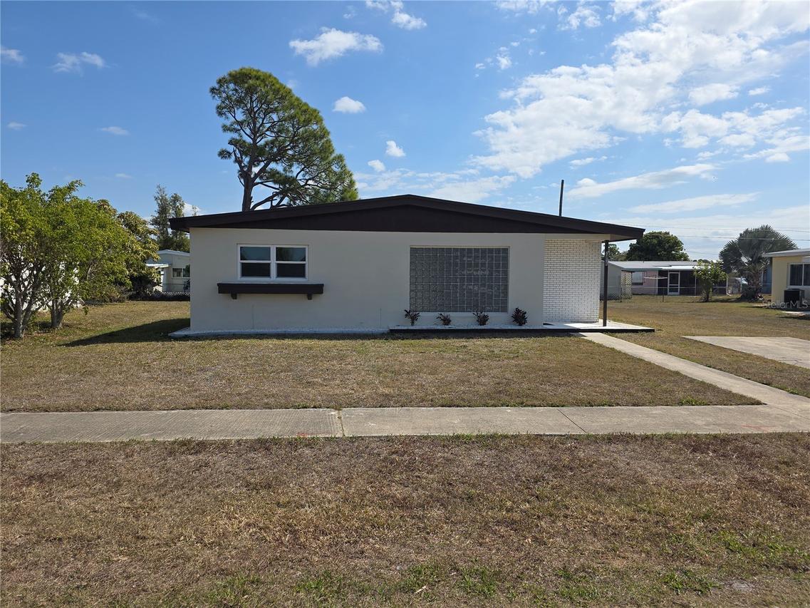 2456 Picnic St., Port Charlotte, FL 33952