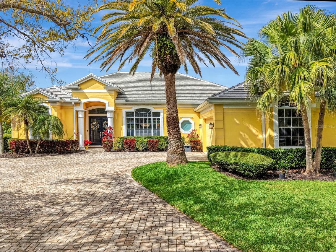 18 Saint Croix Way, Englewood, FL 34223