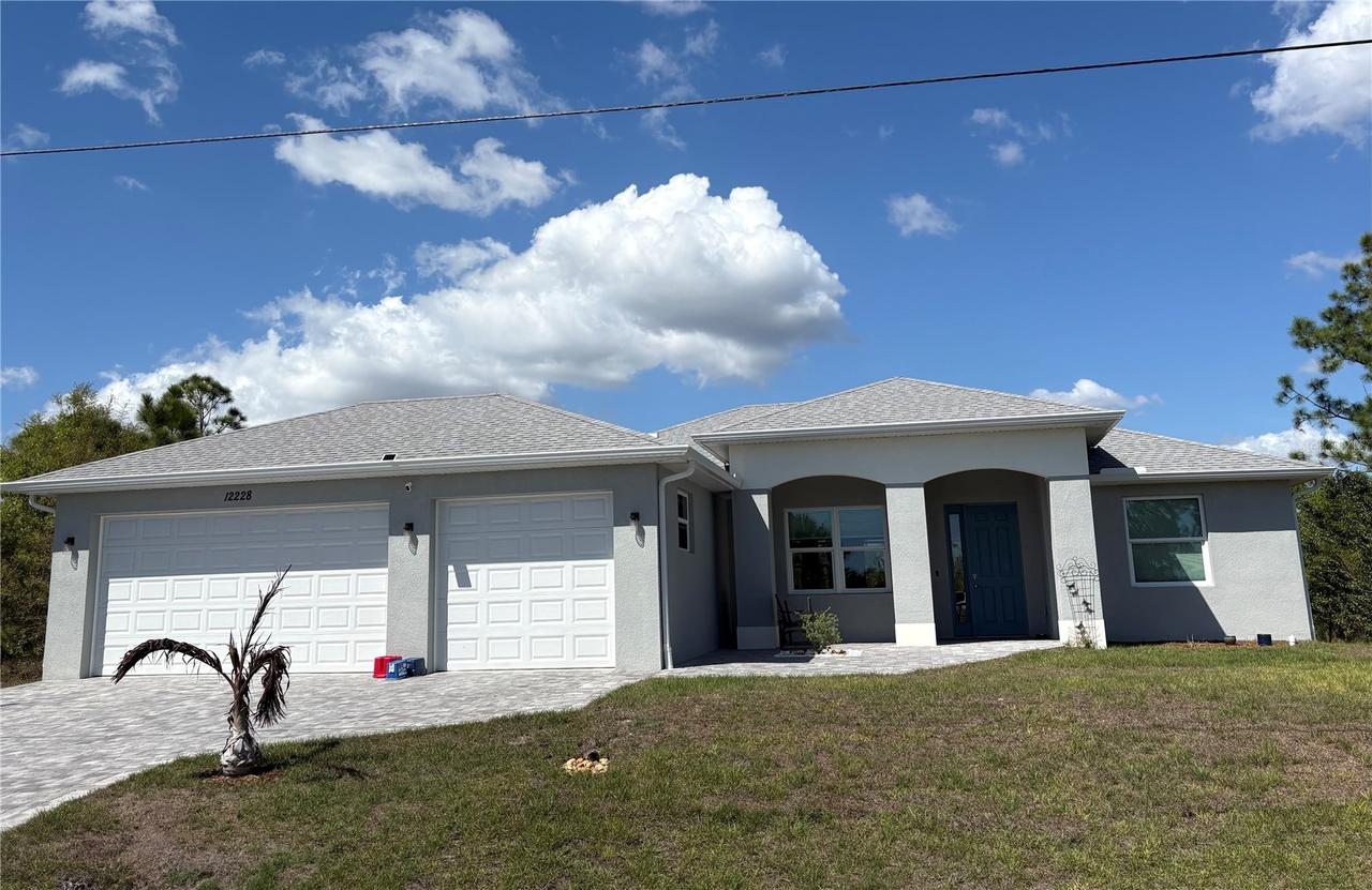 7194 Pinedale Dr., Port Charlotte, FL 33981