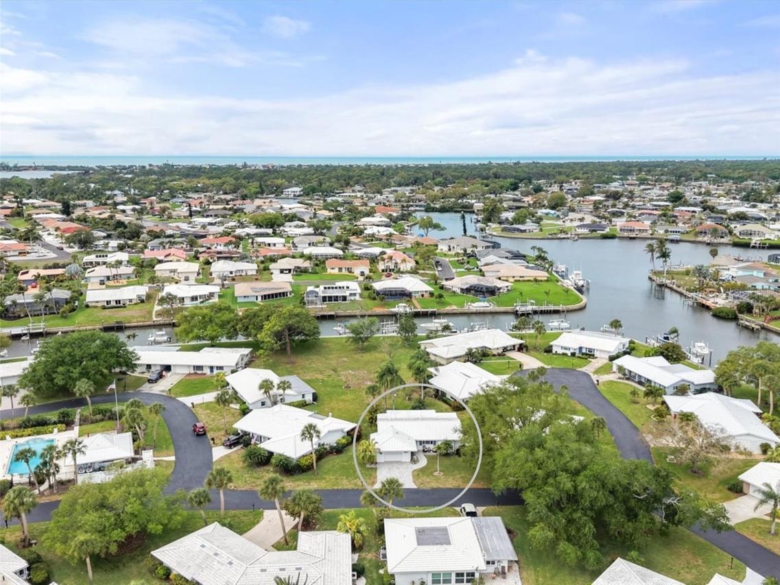 35 Oakwood Dr., Englewood, FL 34223