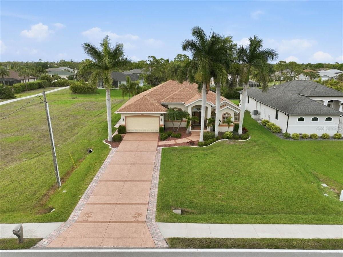 185 Rotonda Blvd., Rotonda West, FL 33947