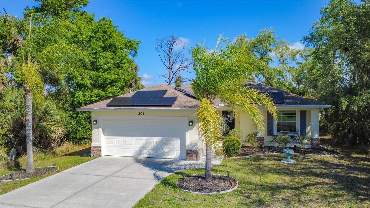 208 Jennifer Dr., Rotonda West, FL 33947