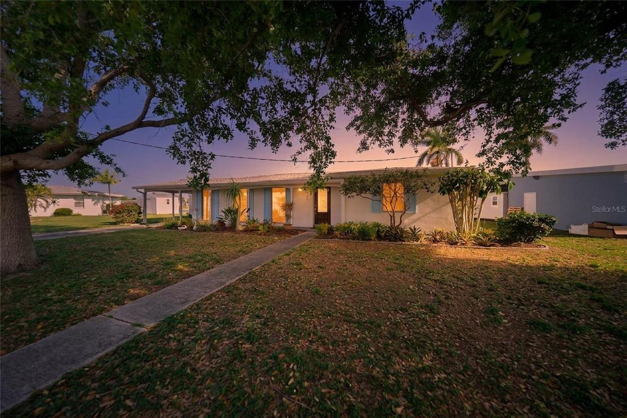 381 Weber Ter., Port Charlotte, FL 33952