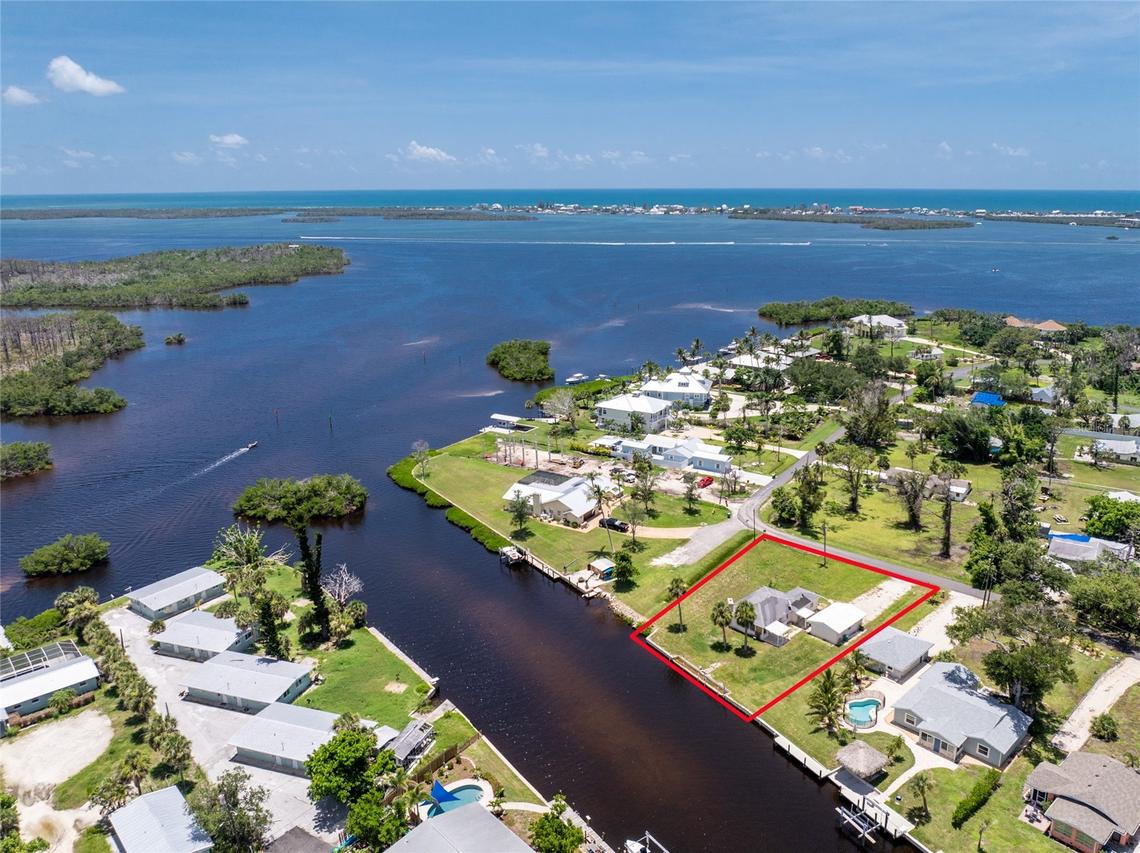 1899 Riverside Dr., Englewood, FL 34223