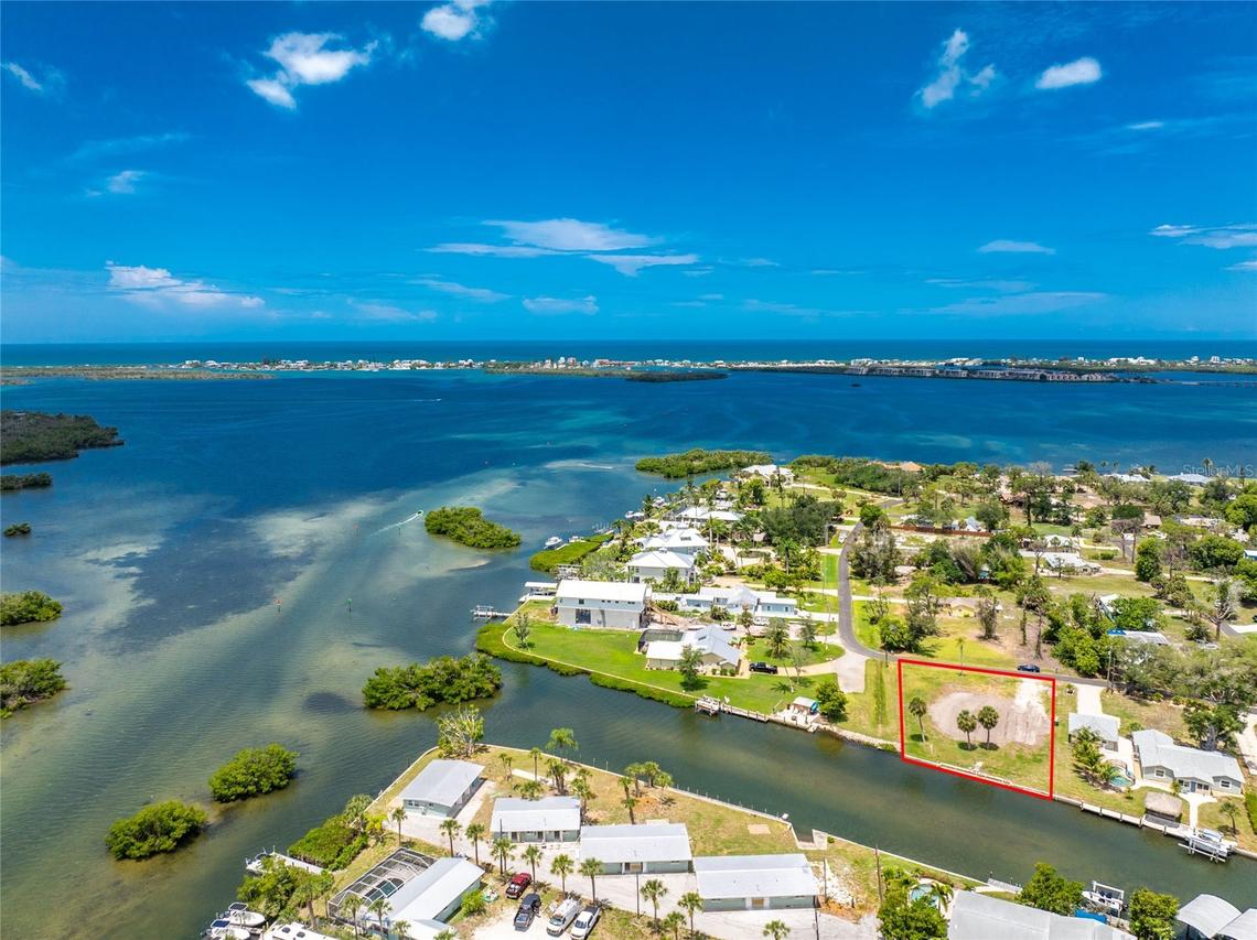 1899 Riverside Dr., Englewood, FL 34223