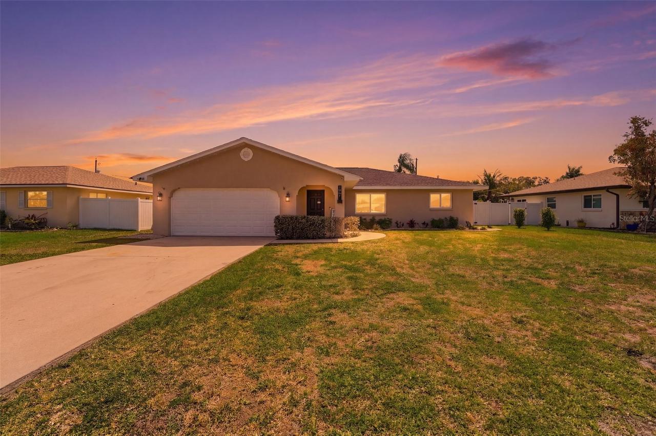 1007 Montana Ave., Englewood, FL 34223