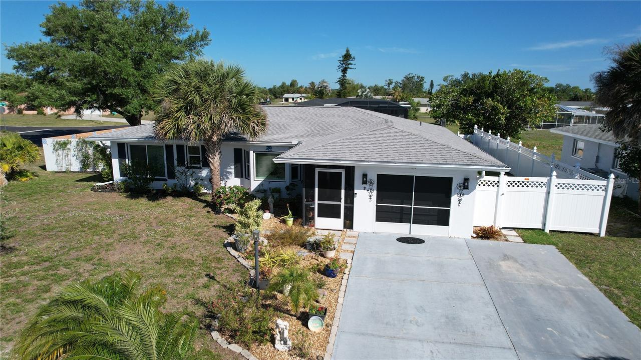 2 Golfview Rd., Rotonda West, FL 33947