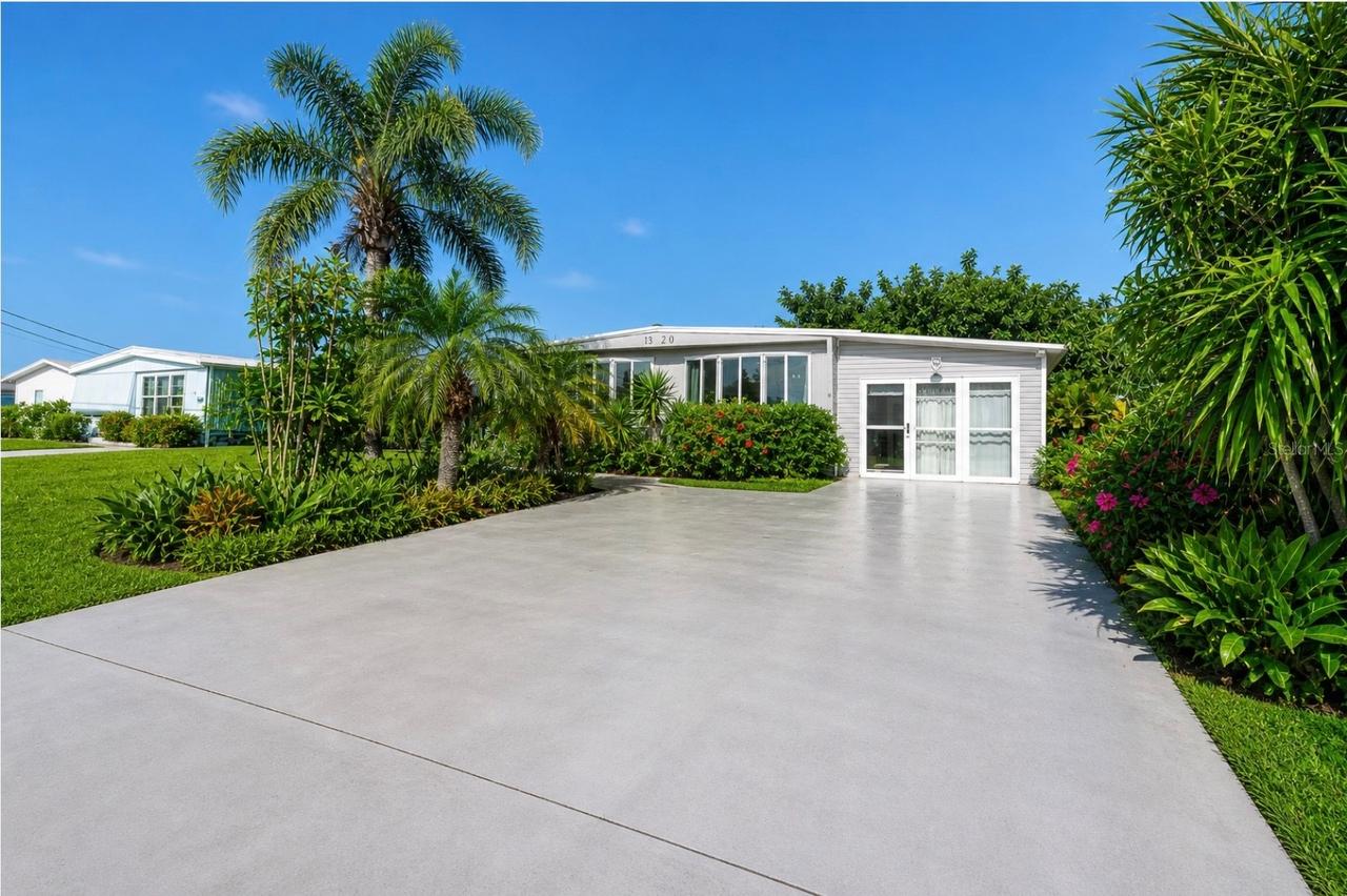 1320 Seagull Dr., Englewood, FL 34224
