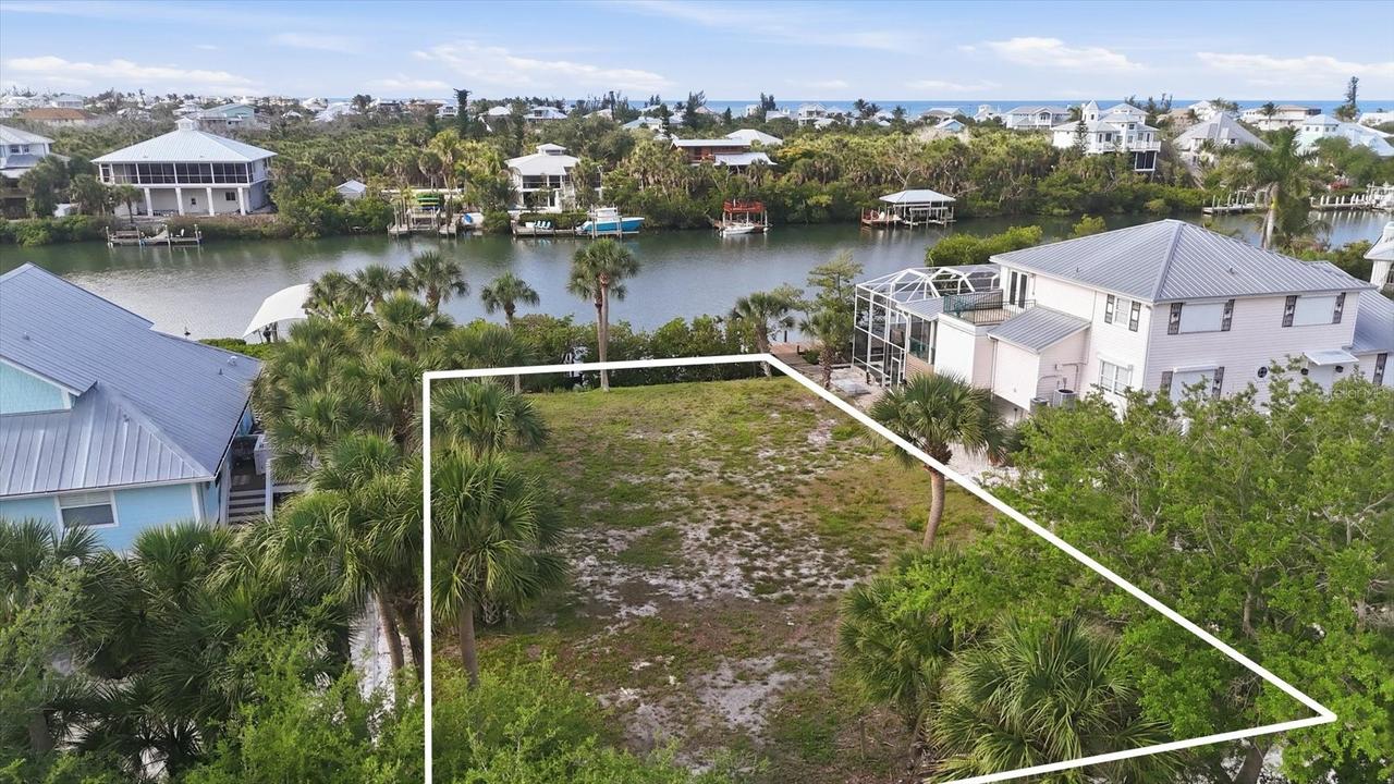 84 Palm Dr., Placida, FL 33946