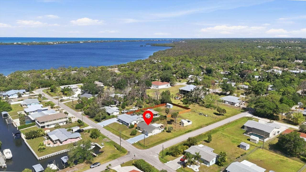 900 Stewart St., Englewood, FL 34223