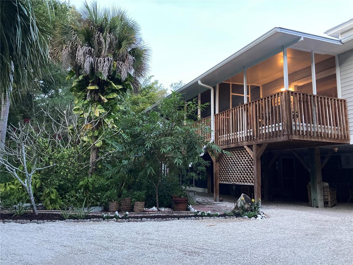 700 Yale St., Englewood, FL 34223